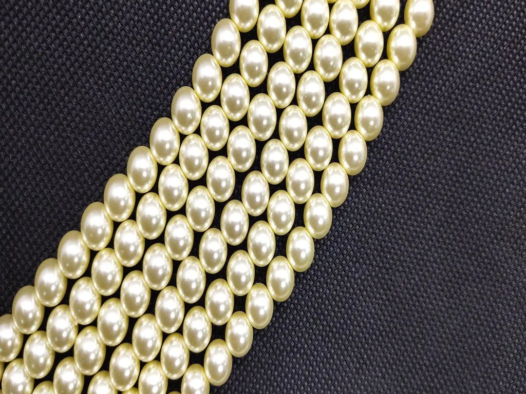Cream Superior Quality Spherical Glass Pearls