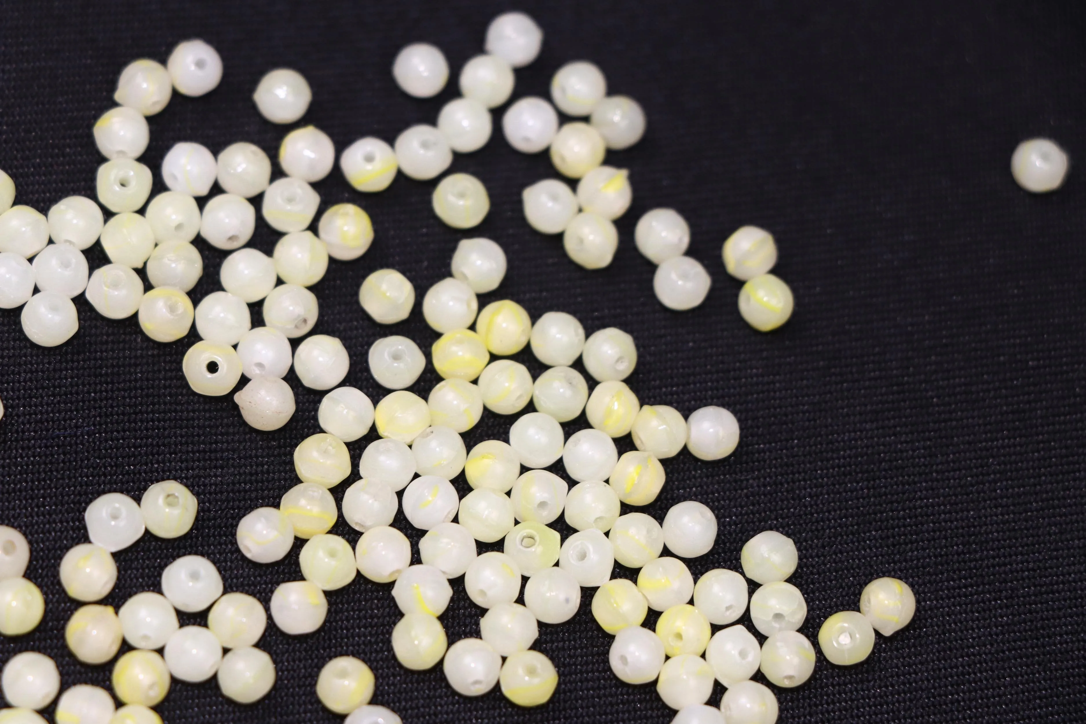 Light Yellow Circular Fancy Glass Beads- 4 mm