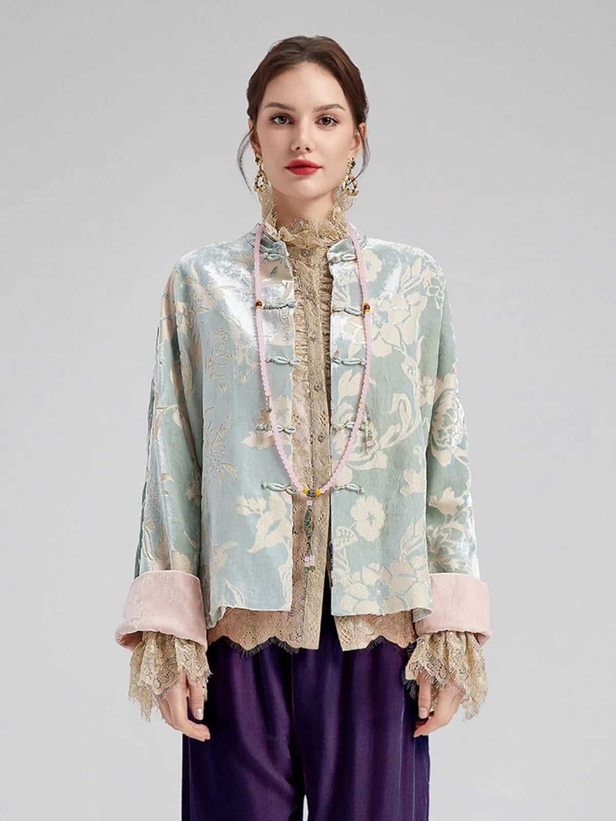 Neo Chinese Style Velvet Floral Jacket（Includes Necklace）