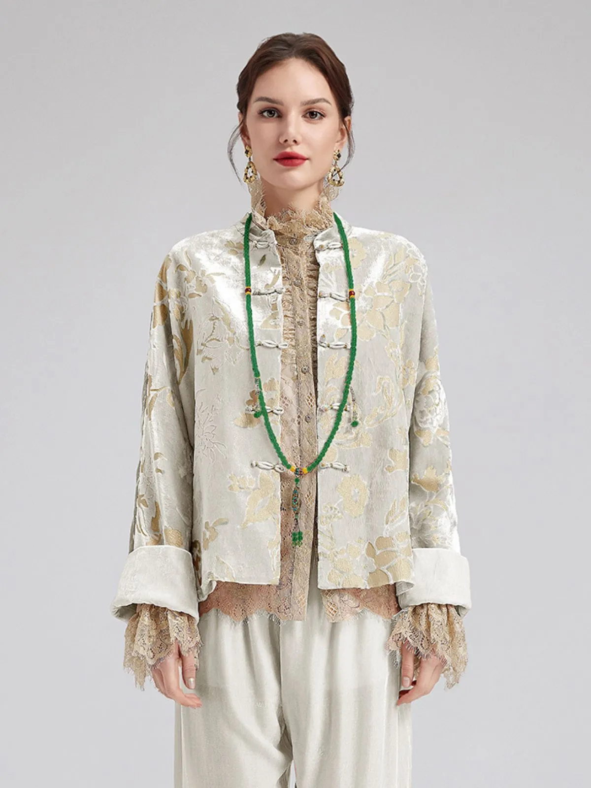 Neo Chinese Style Velvet Floral Jacket（Includes Necklace）