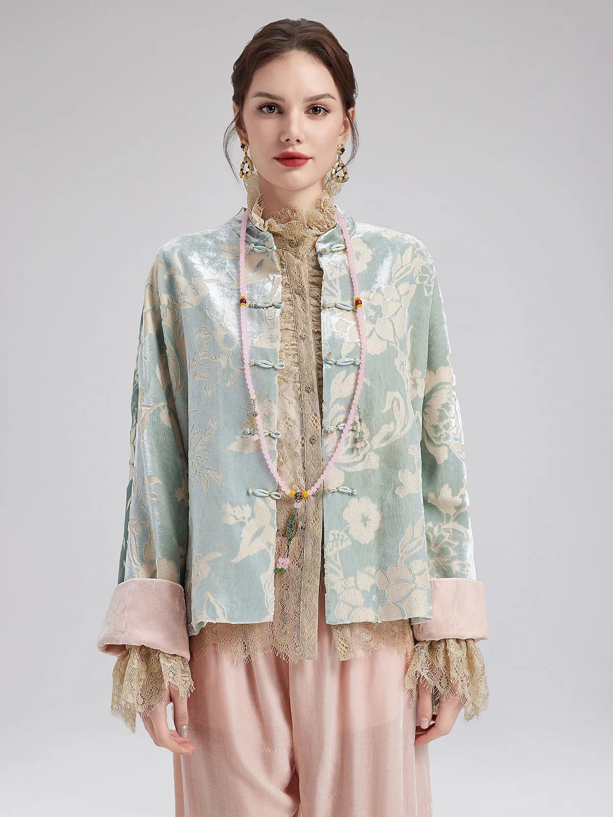 Neo Chinese Style Velvet Floral Jacket（Includes Necklace）