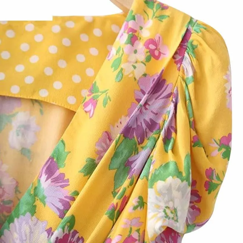 SPRING DREAM WRAP TOP