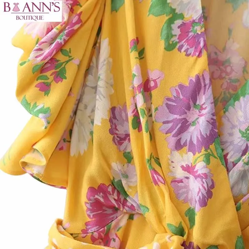 SPRING DREAM WRAP TOP
